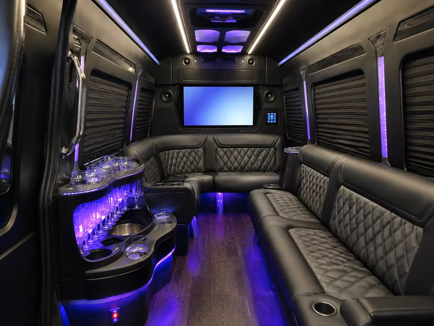 busrentalshreveport com makes it easy to book race day transportation to shreveport s speedway