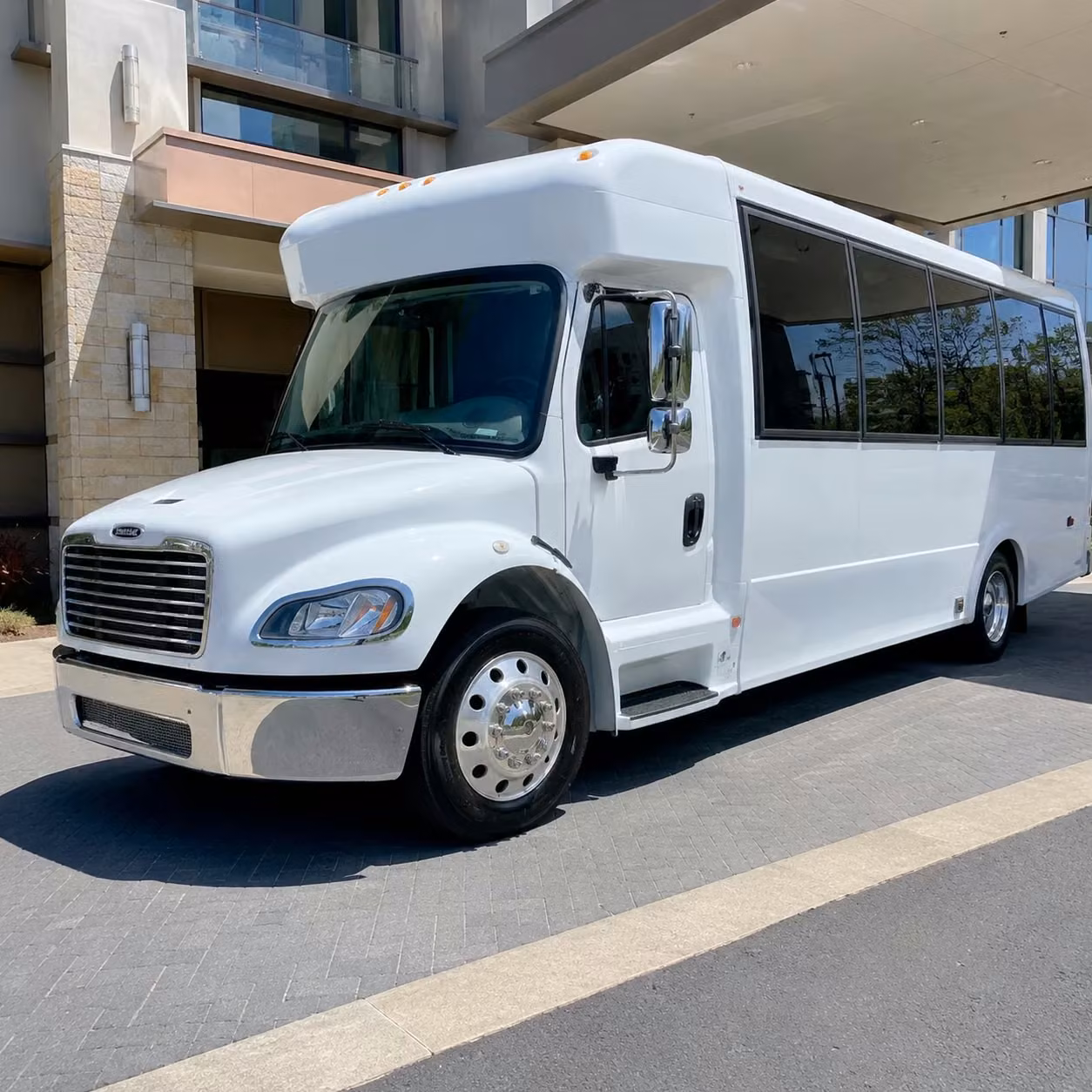 minibuses and charter buses for shreveport prom groups of every size