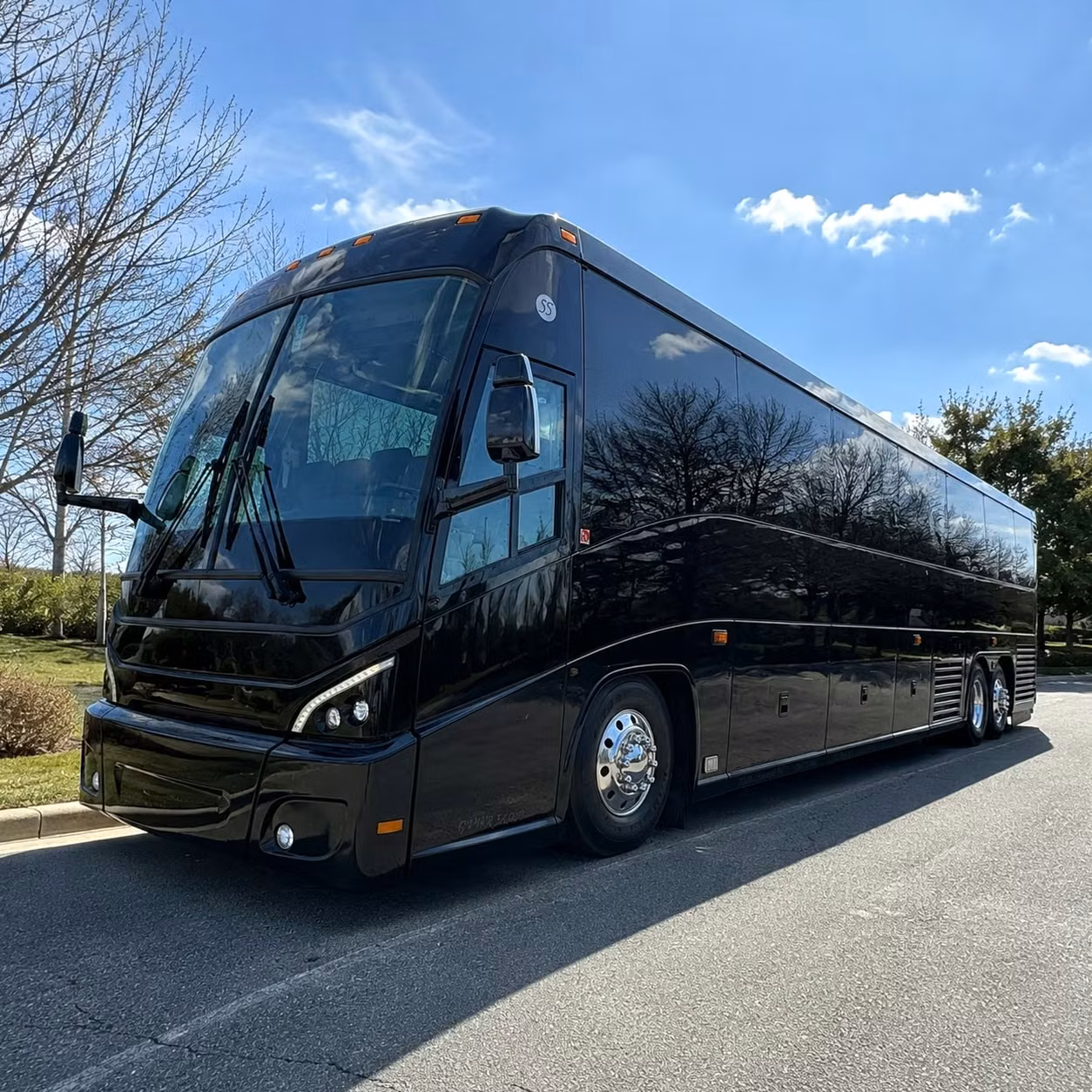 why shreveport government agencies choose charter buses for group transportation
